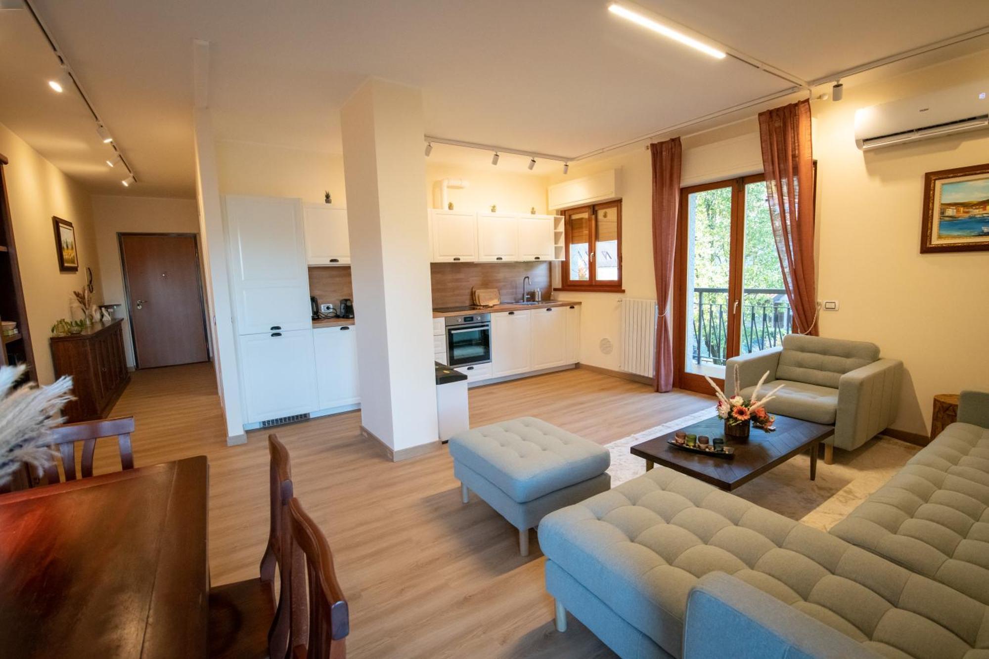 Residenza Lago Sereno Porto Ceresio Eksteriør bilde