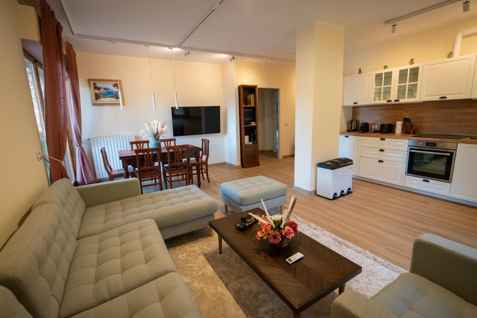 Residenza Lago Sereno Porto Ceresio Eksteriør bilde