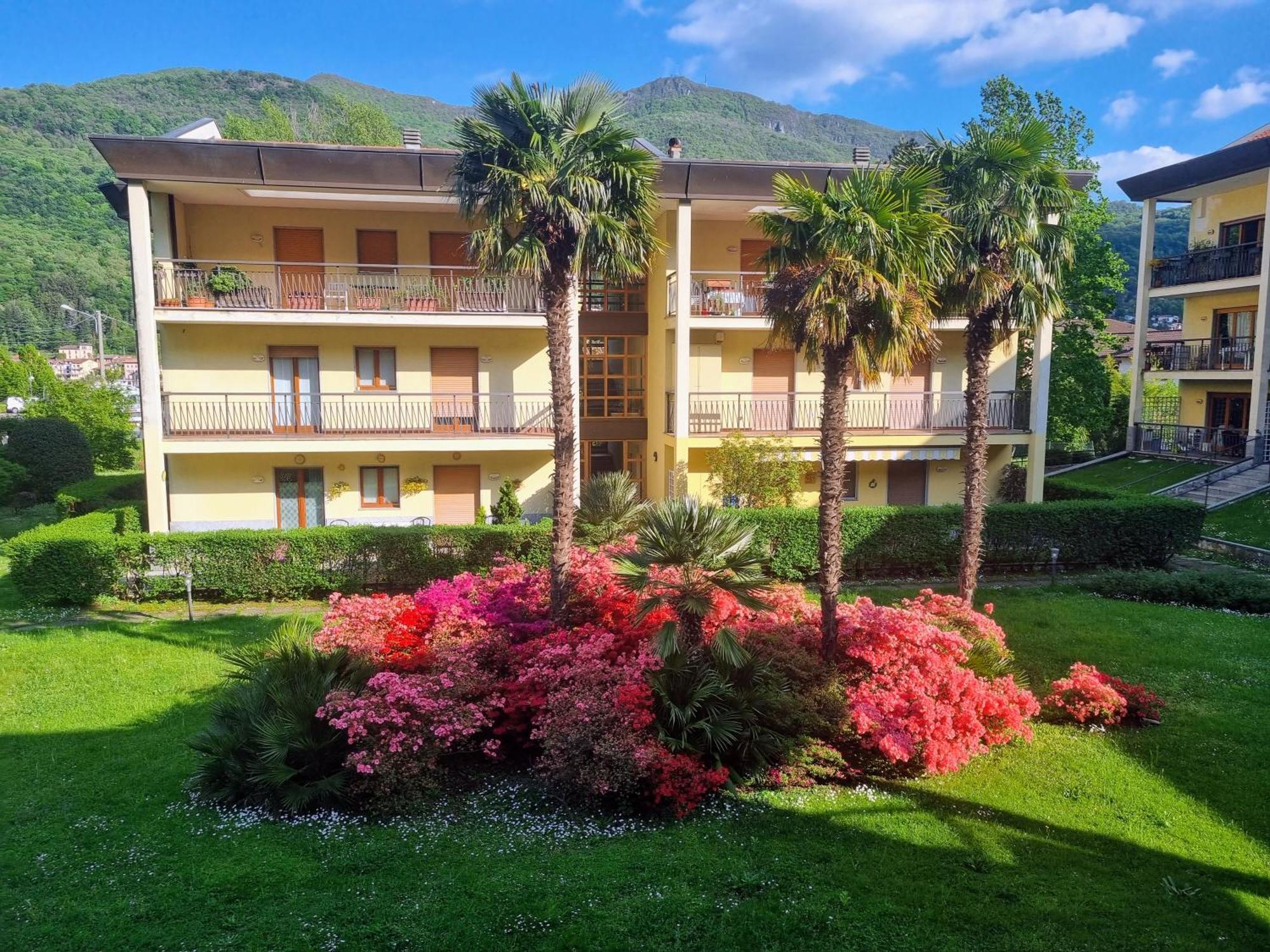 Residenza Lago Sereno Porto Ceresio Eksteriør bilde