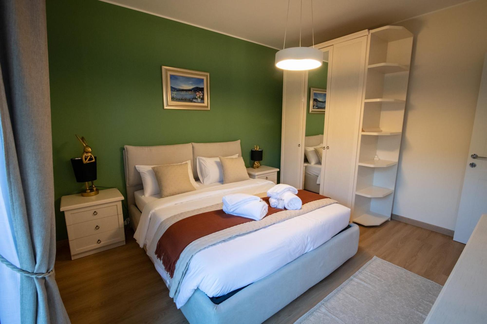 Residenza Lago Sereno Porto Ceresio Eksteriør bilde