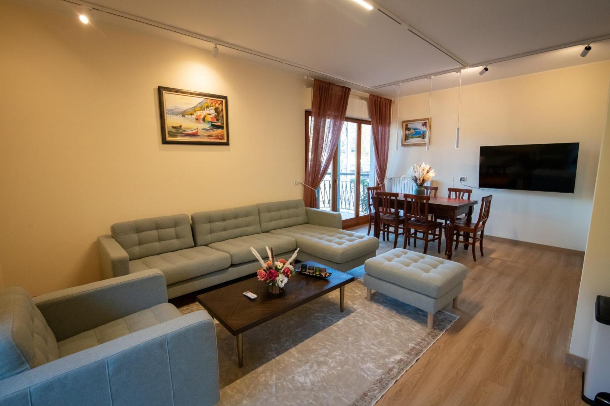 Residenza Lago Sereno Porto Ceresio Eksteriør bilde