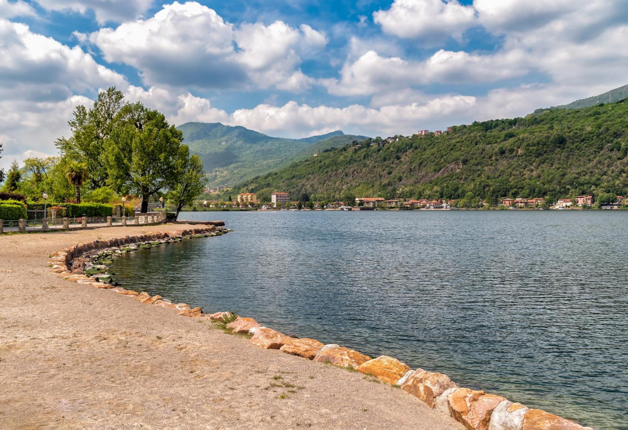 Residenza Lago Sereno Porto Ceresio Eksteriør bilde
